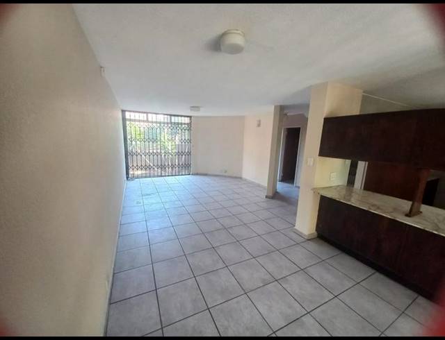 3 BEDROOM APARTMENT FOR SALE IN SASOLBURG CENTRAL
